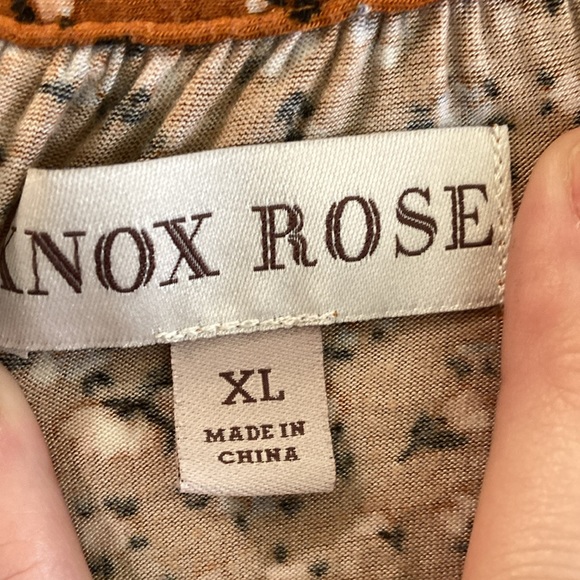 Women’s blouse - Picture 2 of 2